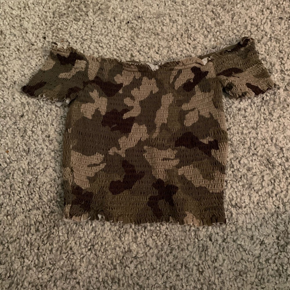 Camp off the shoulder cropped top